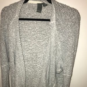 Cardigan with pockets!